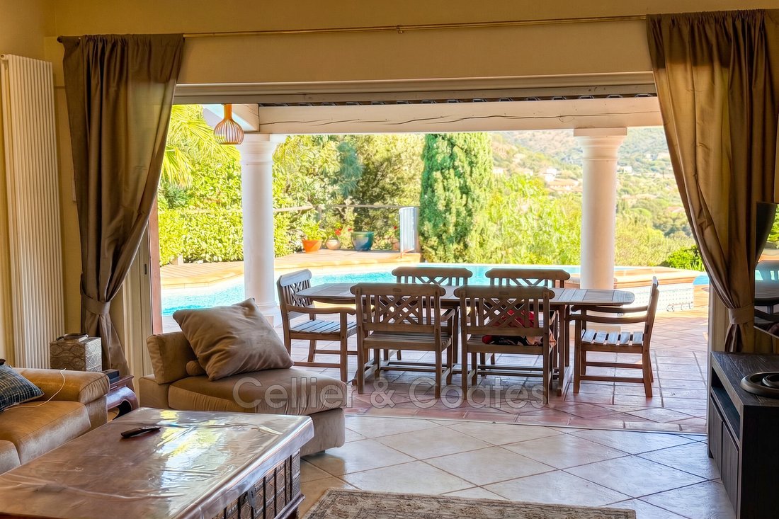Villa in Le Lavandou, Provence-Alpes-Côte d'Azur, France 4 - 18598137