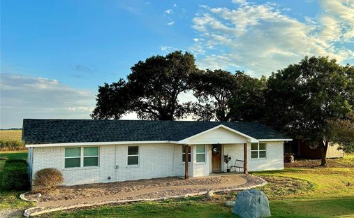 House in Ross, Texas, United States 1