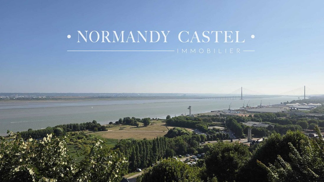 Estate in Secteur Sauvegarde, Honfleur, France 2 - 18600709