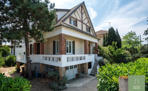 House in Le Vésinet, Ile-de-France, France 1