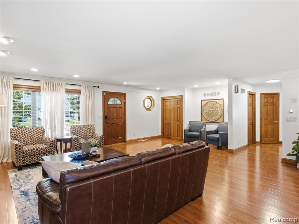 House in Royal Oak, Michigan, United States 5 - 18596545