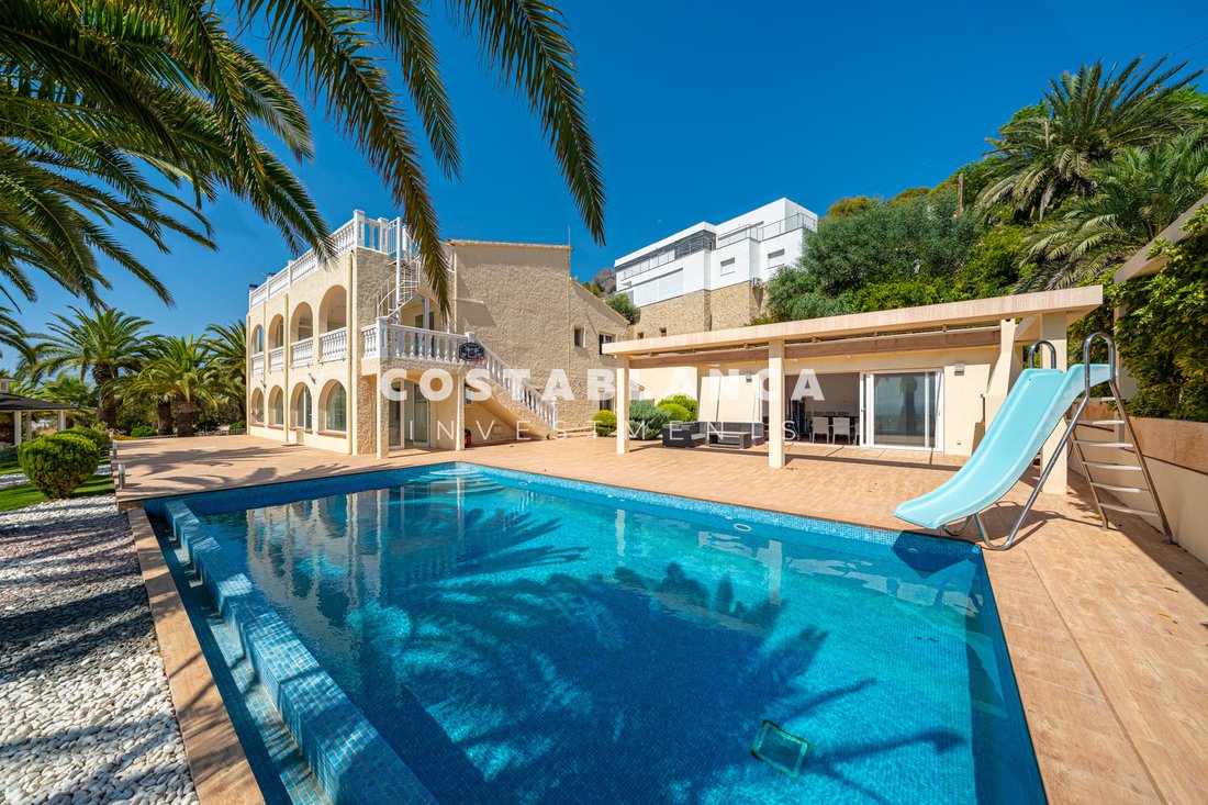 Villa in Calp / Calpe, Valencian Community, Spain 2 - 18598707