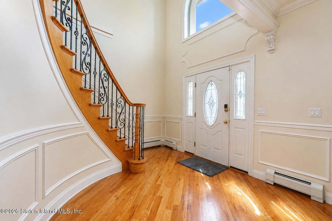 House in New York, New York, United States 4 - 18596327