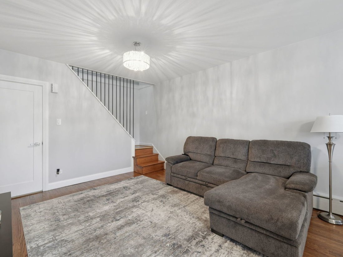 House in Elmwood Park, Illinois, United States 4 - 18597517