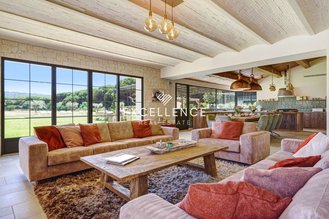 Villa in Ramatuelle, Provence-Alpes-Côte d'Azur, France 4 - 18603942