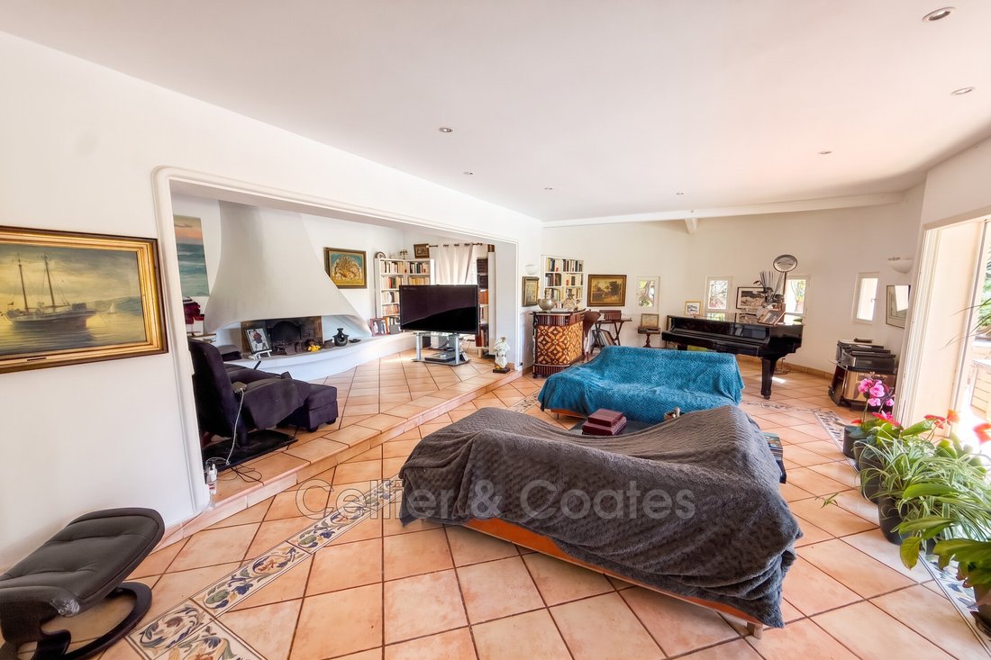Villa in Nord Est, Bormes-les-Mimosas, France 5 - 18598109