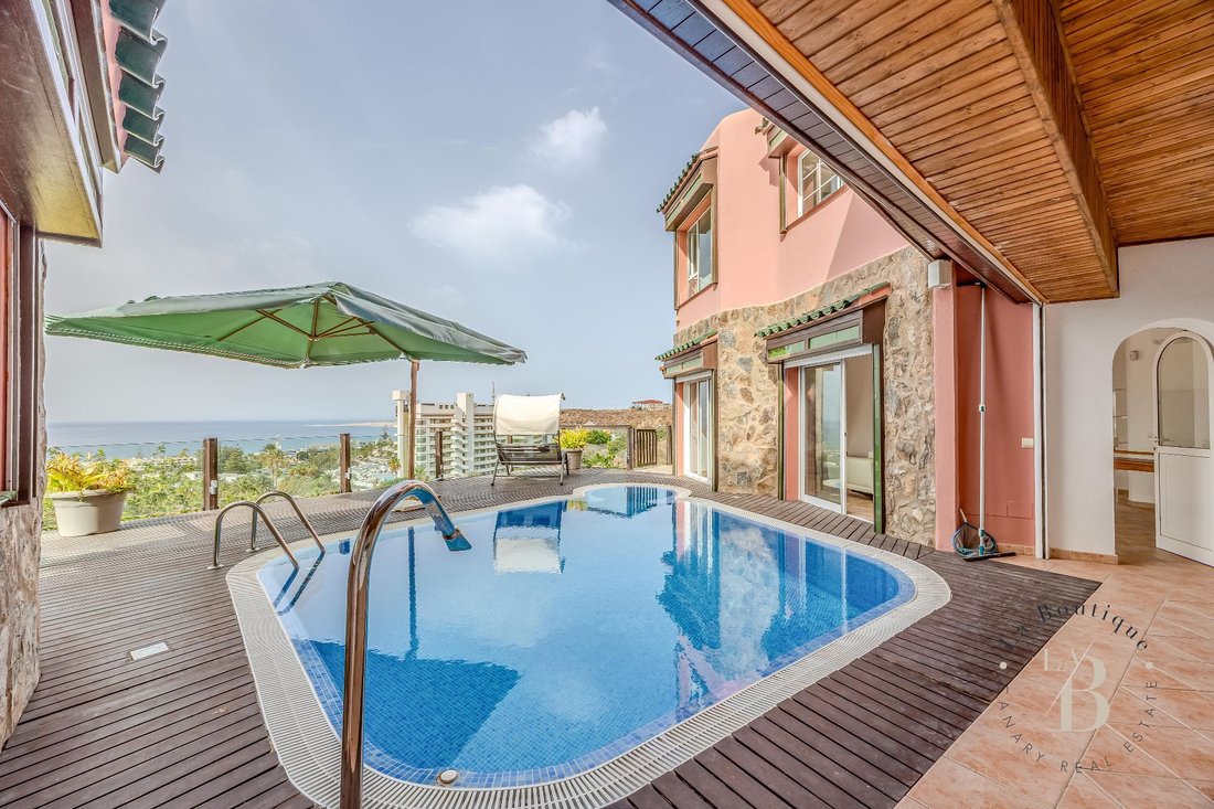 Villa in San Bartolome de Tirajana, Canary Islands, Spain 1 - 18600204