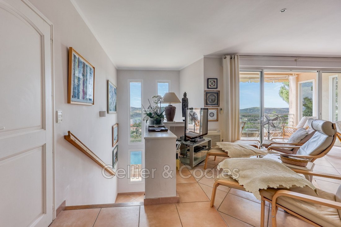 Villa in Le Lavandou, Provence-Alpes-Côte d'Azur, France 4 - 18598098