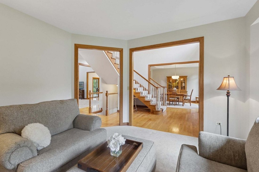 House in Crystal Lake, Illinois, United States 4 - 18601375