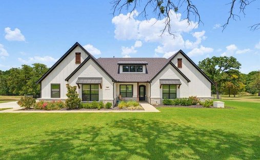 House in Decatur, Texas, United States 1