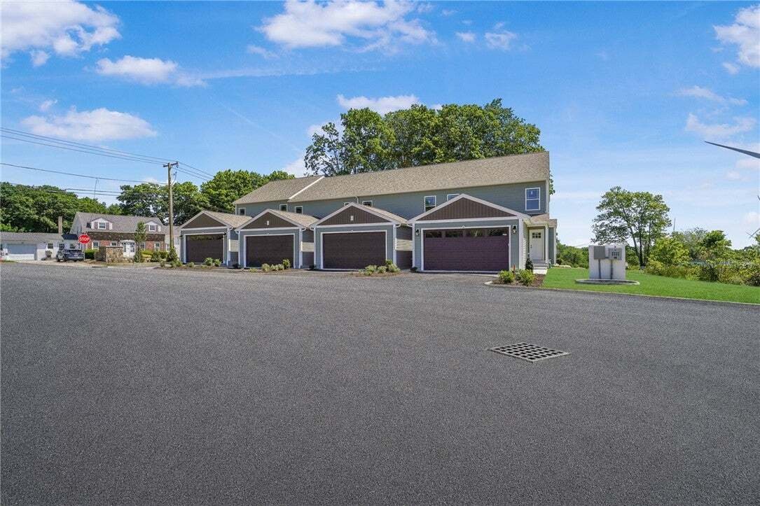 Condo in Providence, Rhode Island, United States 4 - 18600025