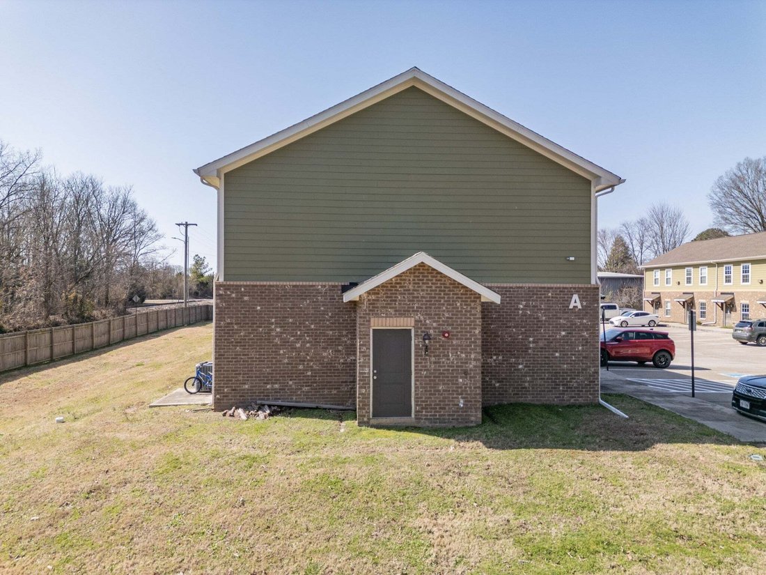 Tullahoma, Tennessee, United States 4 - 18601696