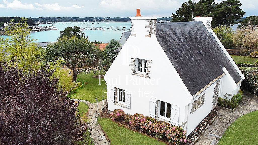 Villa in Fruncé, Centre-Val de Loire, France 2 - 18602915