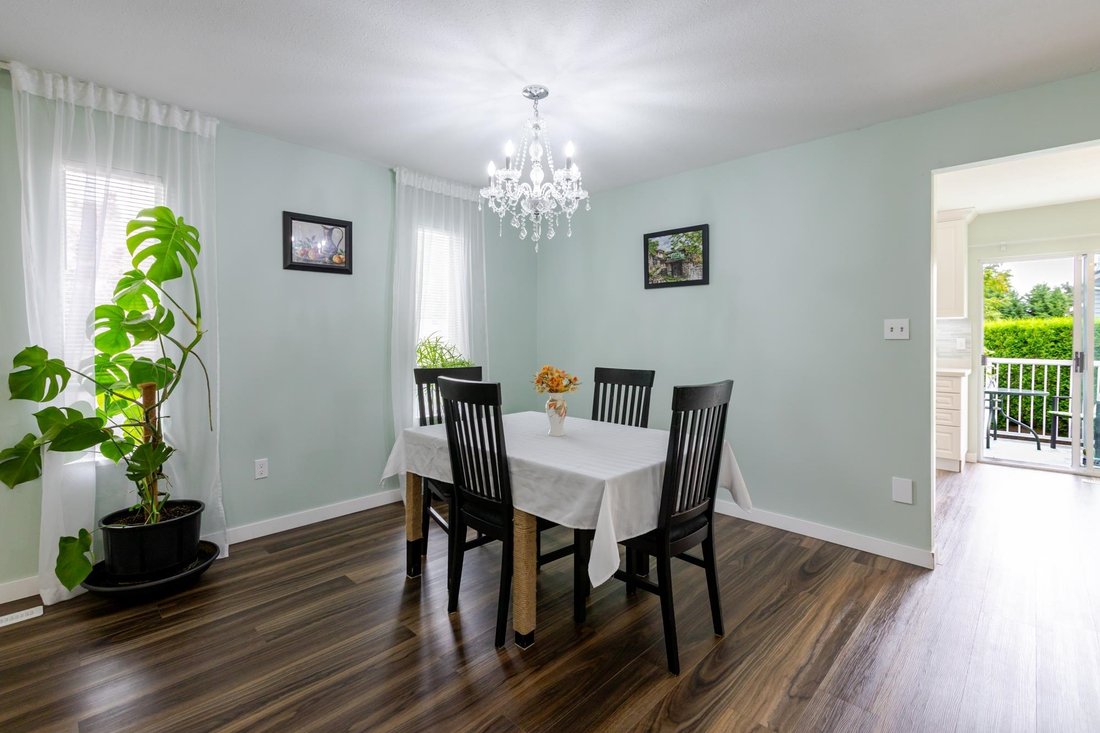 House in Langley Township, British Columbia, Canada 2 - 18603869