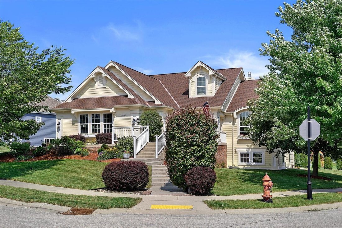 House in Hubertus, Wisconsin, United States 3 - 18596367