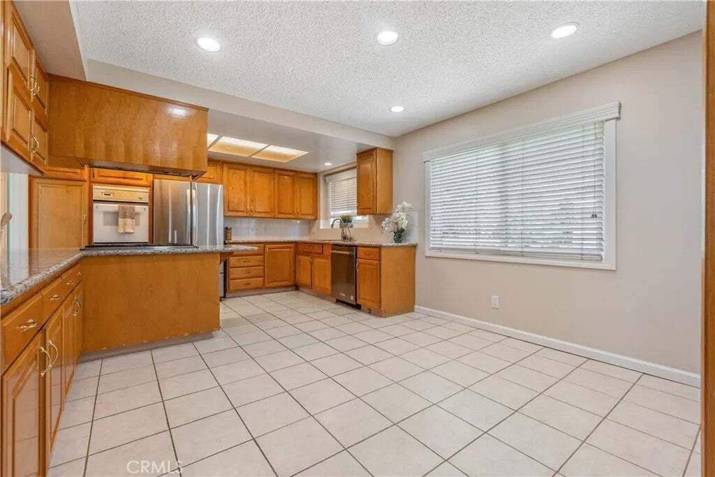 House in Cerritos, California, United States 5 - 18597895