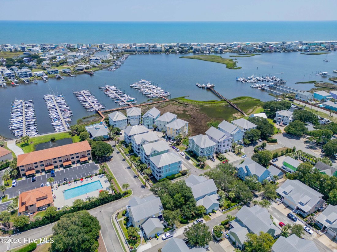 Townhouse in Carolina Beach, North Carolina, United States 4 - 18601607