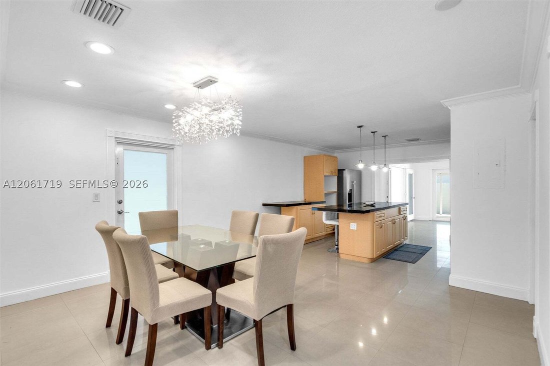 House in Hialeah, Florida, United States 3 - 18596742