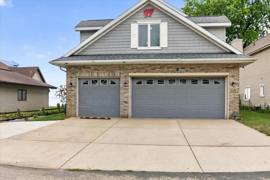 House in Stoughton, Wisconsin, United States 3 - 18600047