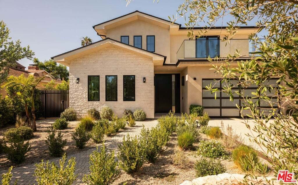 House in Los Angeles, California, United States 1 - 18596904