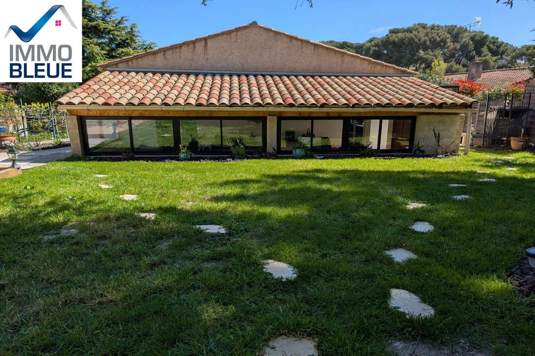 Villa in Le Rove, Provence-Alpes-Côte d'Azur, France 2 - 18598150