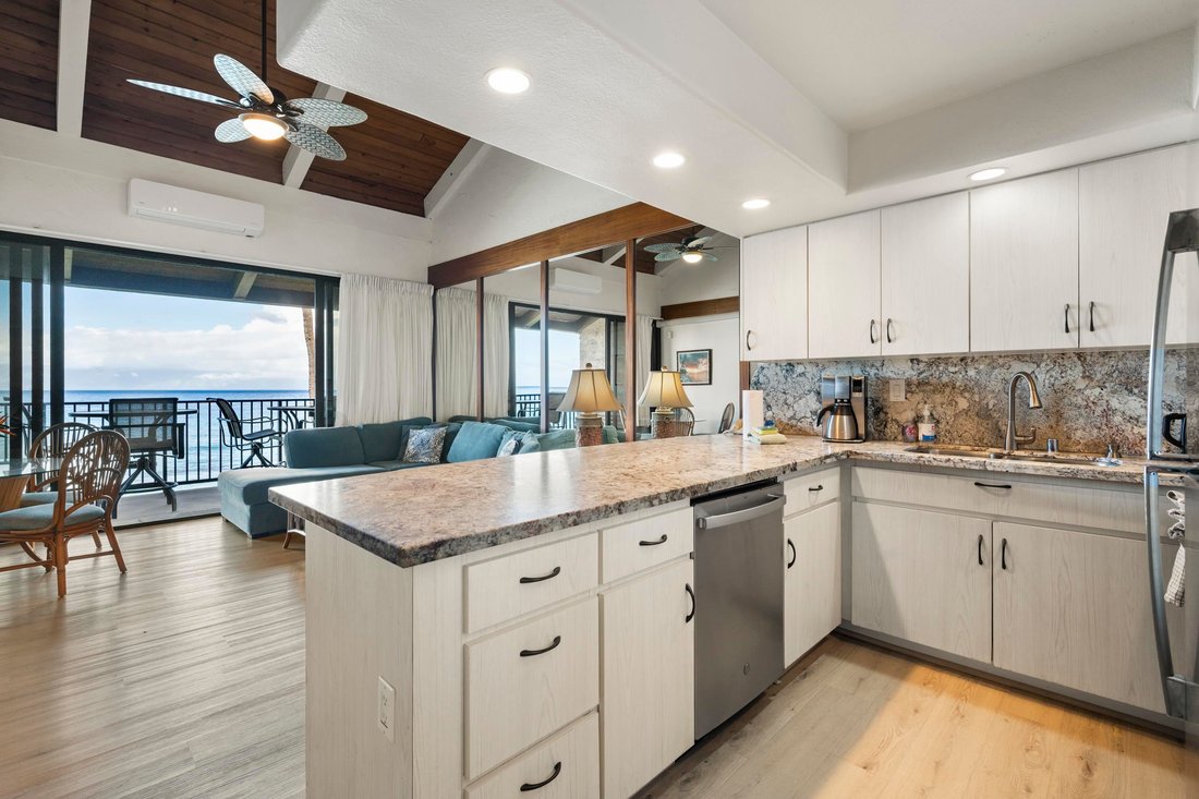House in Lahaina, Hawaii, United States 4 - 18603673