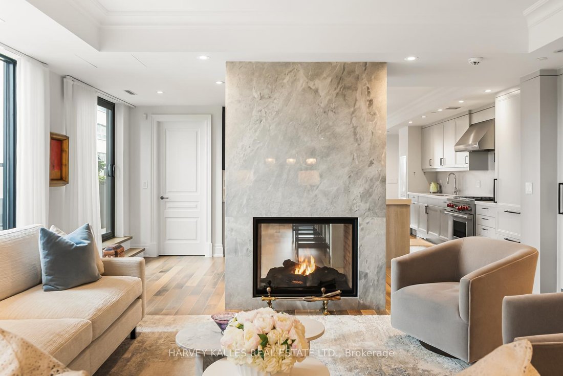 Condo in Toronto, Ontario, Canada 1 - 18603508