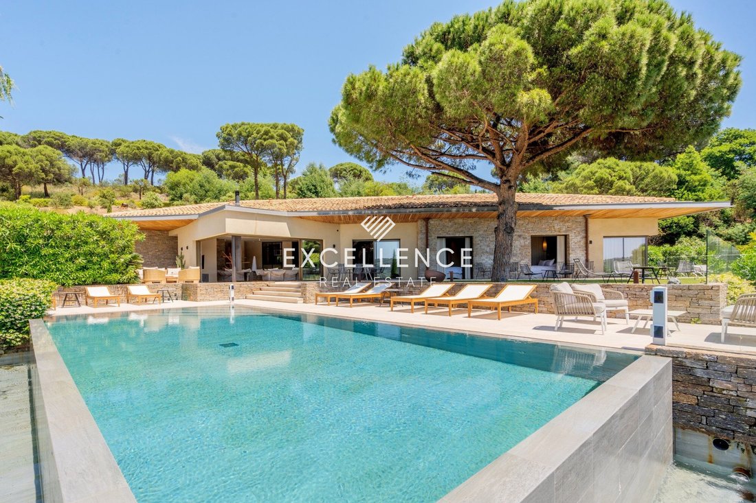 Villa in Ramatuelle, Provence-Alpes-Côte d'Azur, France 1 - 18603947