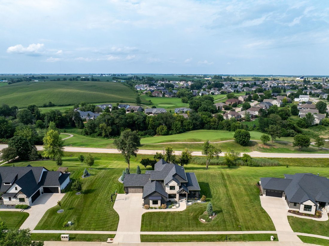 House in Le Claire, Iowa, United States 2 - 18601393