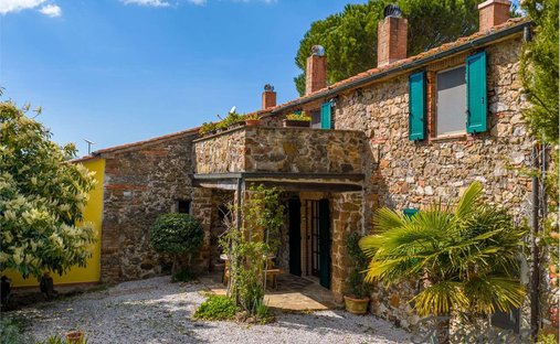Estate in Massa Marittima, Tuscany, Italy 1