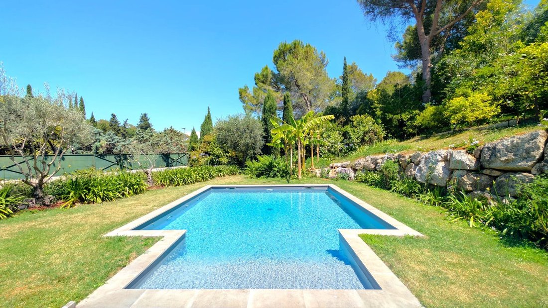 Villa in Valbonne, Provence-Alpes-Côte d'Azur, France 2 - 18598645