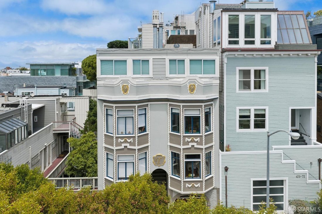 San Francisco, California, United States 2 - 18596502