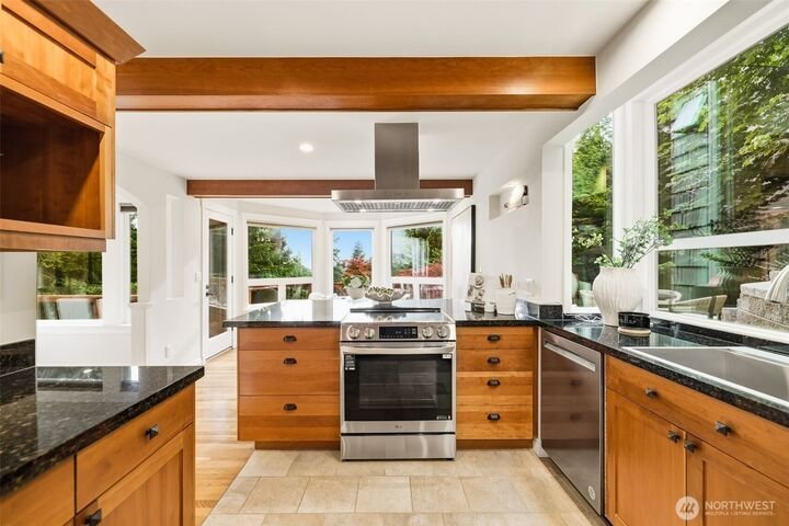 House in Bellevue, Washington, United States 5 - 18604087