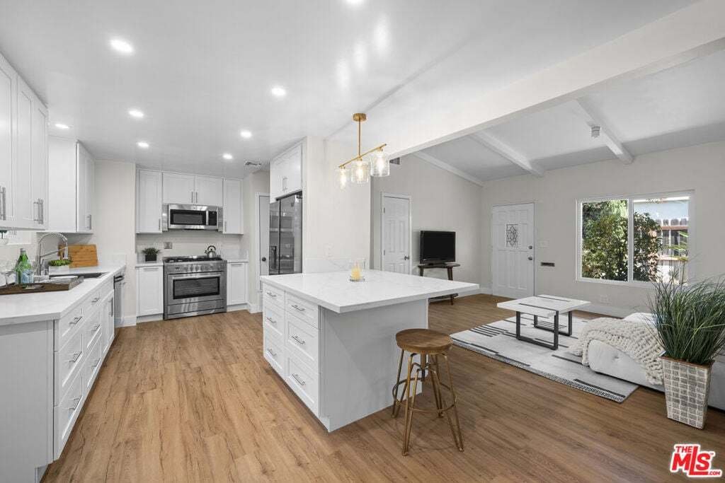 House in Los Angeles, California, United States 5 - 18601051