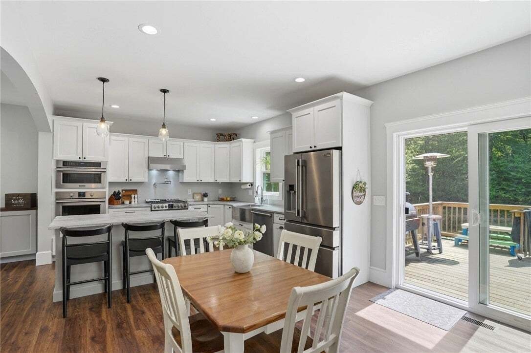 House in Burrillville, Rhode Island, United States 5 - 18596412