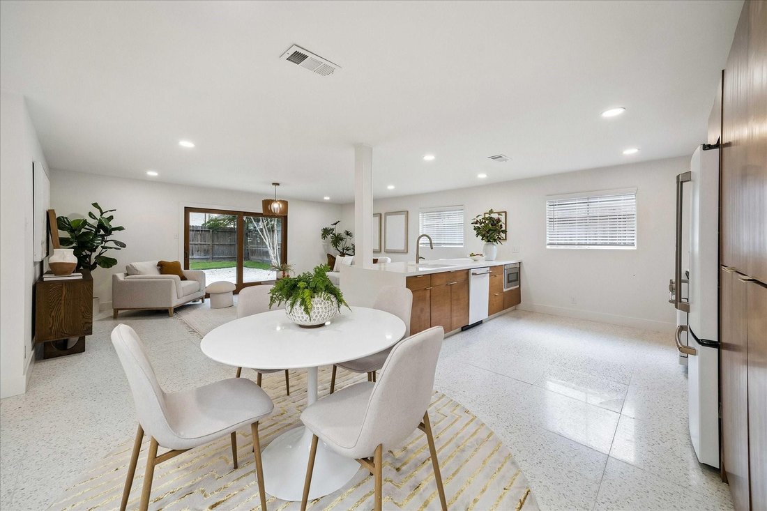 House in Houston, Texas, United States 5 - 18597925
