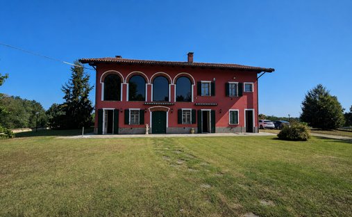 Villa in Cellarengo, Piedmont, Italy 1