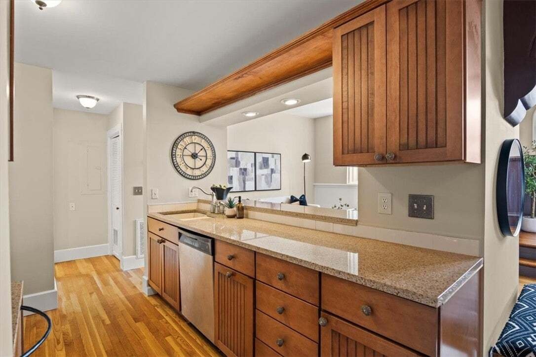 Condo in Providence, Rhode Island, United States 2 - 18600069