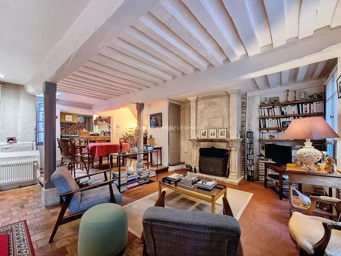House in Secteur Sauvegarde, Honfleur, France 2 - 18597625