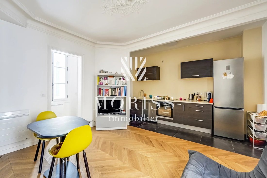 Apartment in Batignolles-Cardinet, Paris 17e Arrondissement, Paris 4 - 18598535
