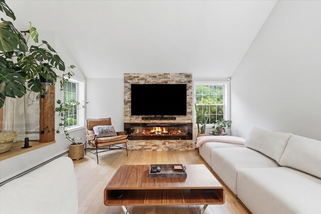 House in Wayland, Massachusetts, United States 3 - 18604021
