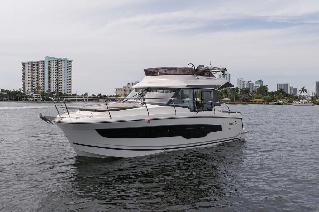 Flybridge in United States 2 - 18589122