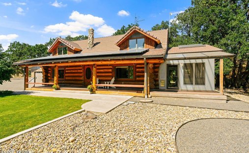 House in Cowiche, Washington, United States 1