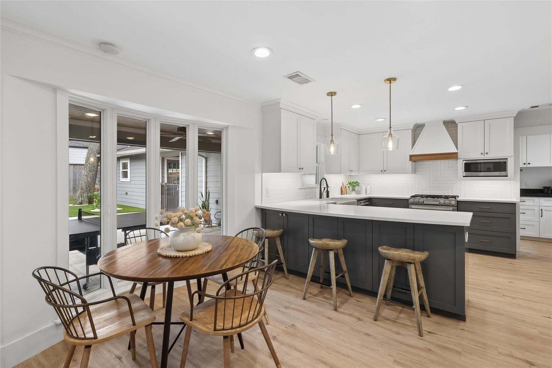 House in Houston, Texas, United States 3 - 18602043