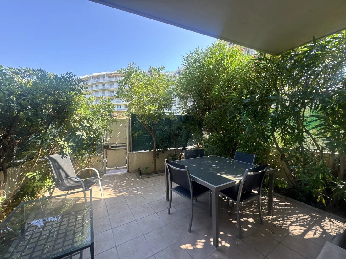 Apartment in La Source, Cannes, France 2 - 18598655