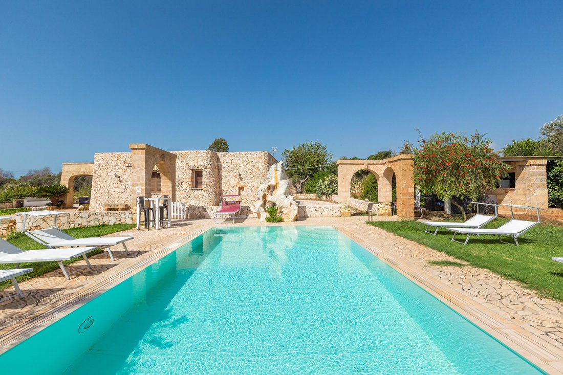 Villa in Salve, Apulia, Italy 1 - 18596144