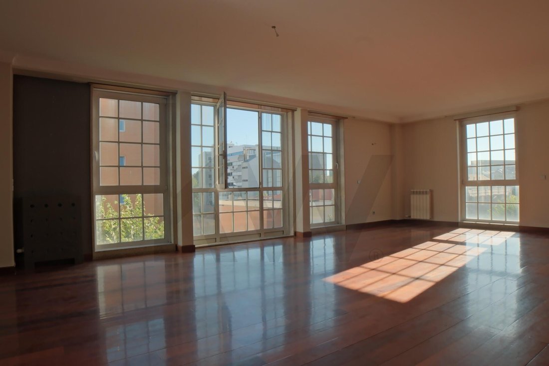 Apartment in Cedofeita, Santo Ildefonso, Se, Miragaia, Sao Nicolau e Vitoria, Porto District, Portugal 4 - 18605227