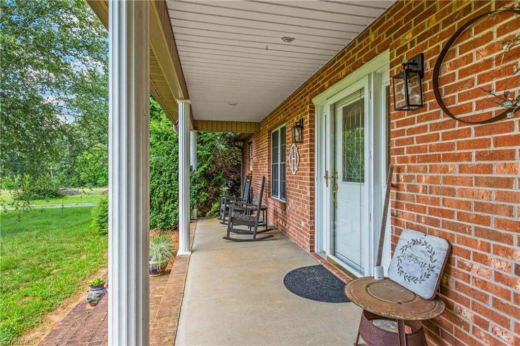 House in Walkertown, North Carolina, United States 3 - 18604641
