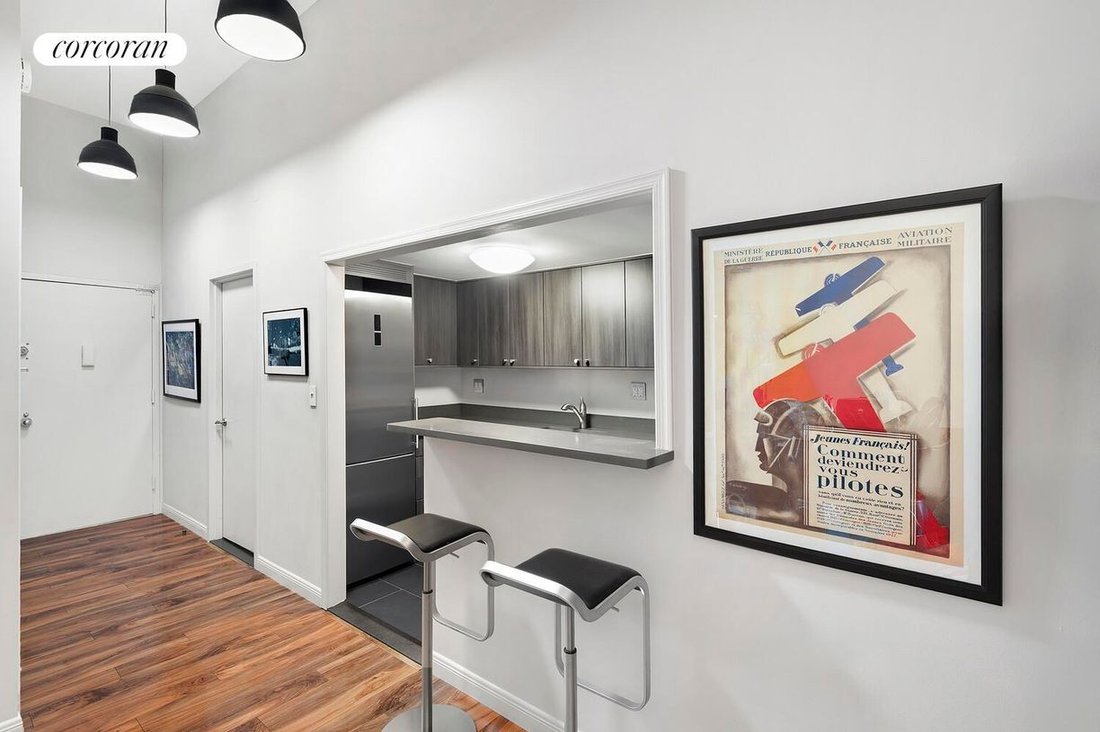 Co Op in New York, New York, United States 4 - 18438685
