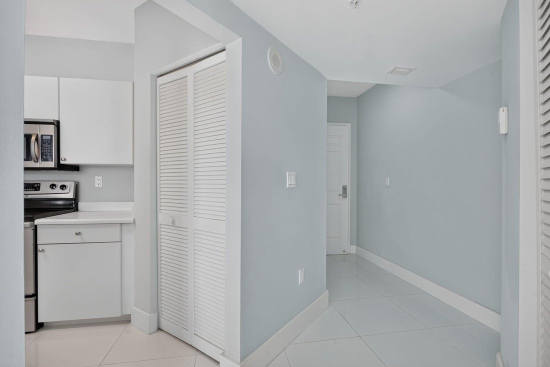 Condo in Fort Lauderdale, Florida, United States 4 - 18604289